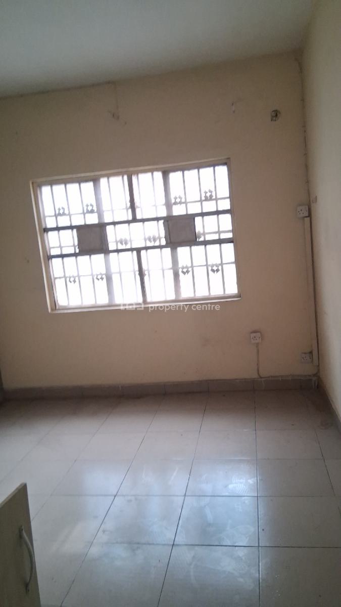 2 Bedroom Flat, Ikosi Road, Oregun, Ikeja, Lagos, Flat / Apartment for Rent