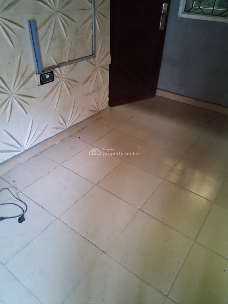 2 Bedroom Flat, Ikosi Road, Oregun, Ikeja, Lagos, Flat / Apartment for Rent