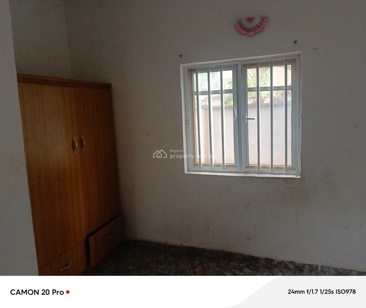 2 Bedroom Flat with 3 Toilets, Okwu Uratta, Owerri Municipal, Imo, Flat / Apartment for Rent