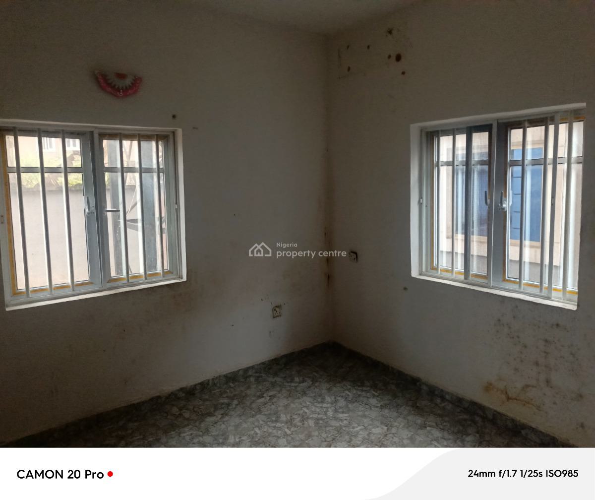 2 Bedroom Flat with 3 Toilets, Okwu Uratta, Owerri Municipal, Imo, Flat / Apartment for Rent