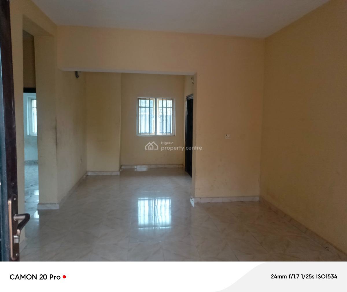 2 Bedroom Flat with 3 Toilets, Okwu Uratta, Owerri Municipal, Imo, Flat / Apartment for Rent