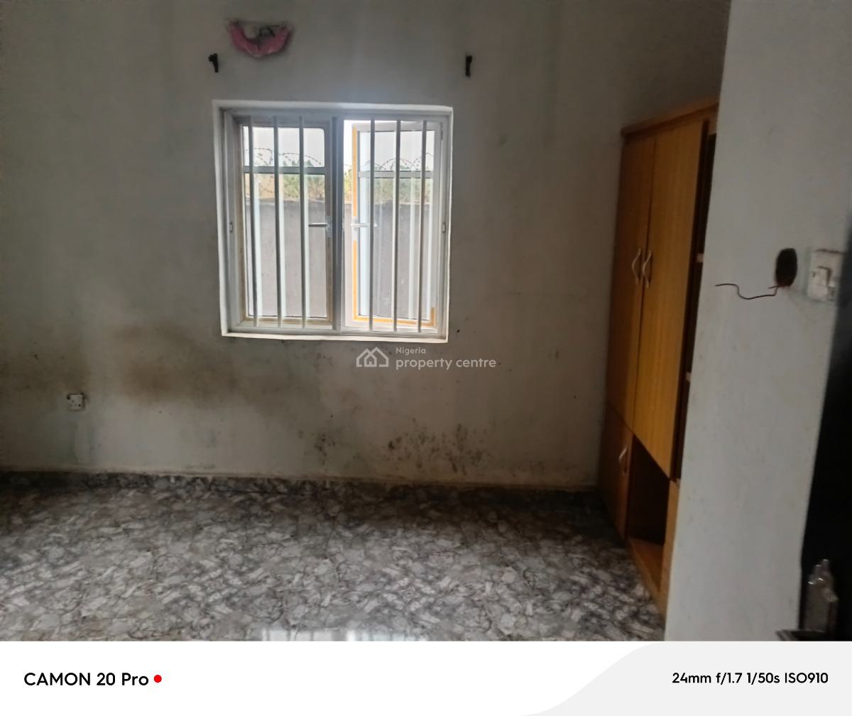 2 Bedroom Flat with 3 Toilets, Okwu Uratta, Owerri Municipal, Imo, Flat / Apartment for Rent