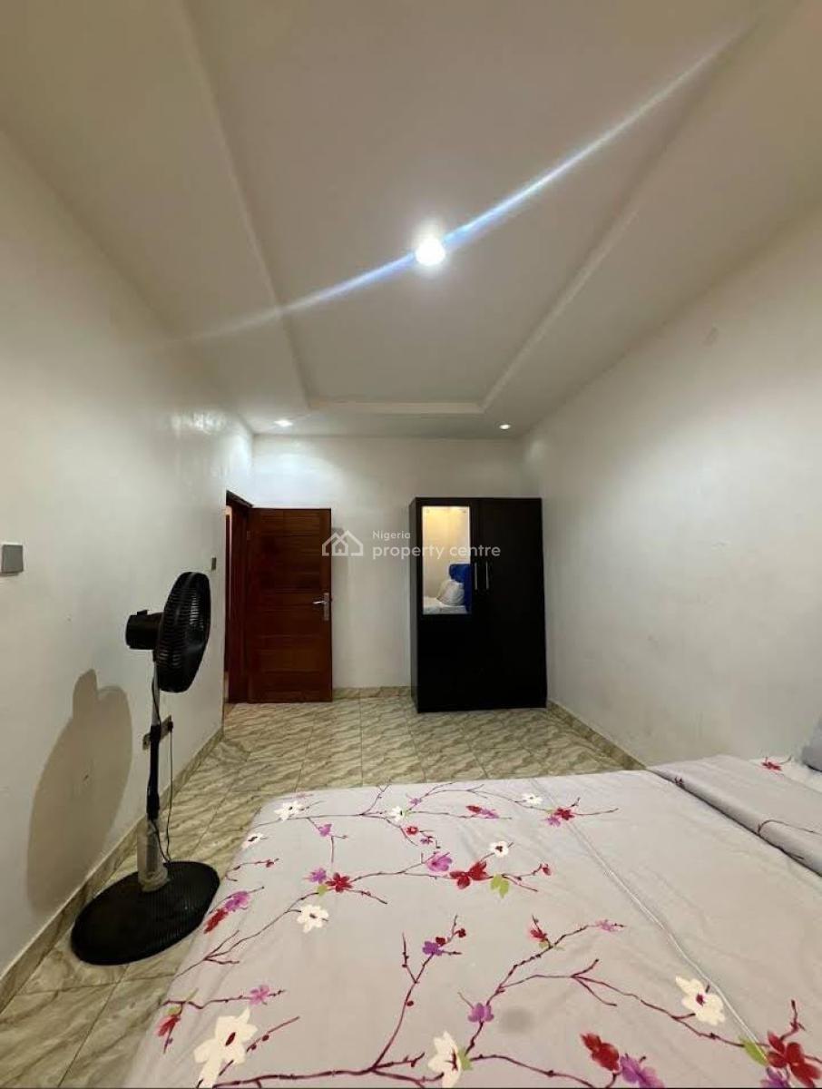 2 Bedrooms Surulere, Adelabu, Surulere, Lagos, Flat / Apartment Short Let