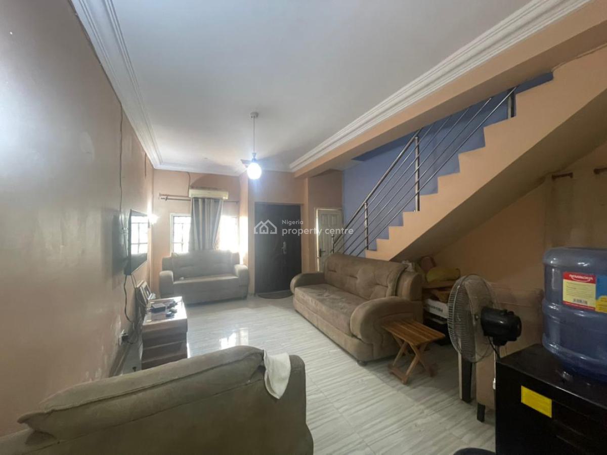 Distress 3 Bedroom Semi Detached Duplex, Ajah, Lagos, Semi-detached Duplex for Sale