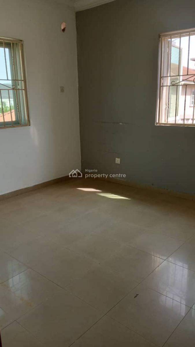 Commercial 2 Bedroom on First Floor, Lekki Phase 1, Lekki, Lagos, Flat / Apartment for Rent