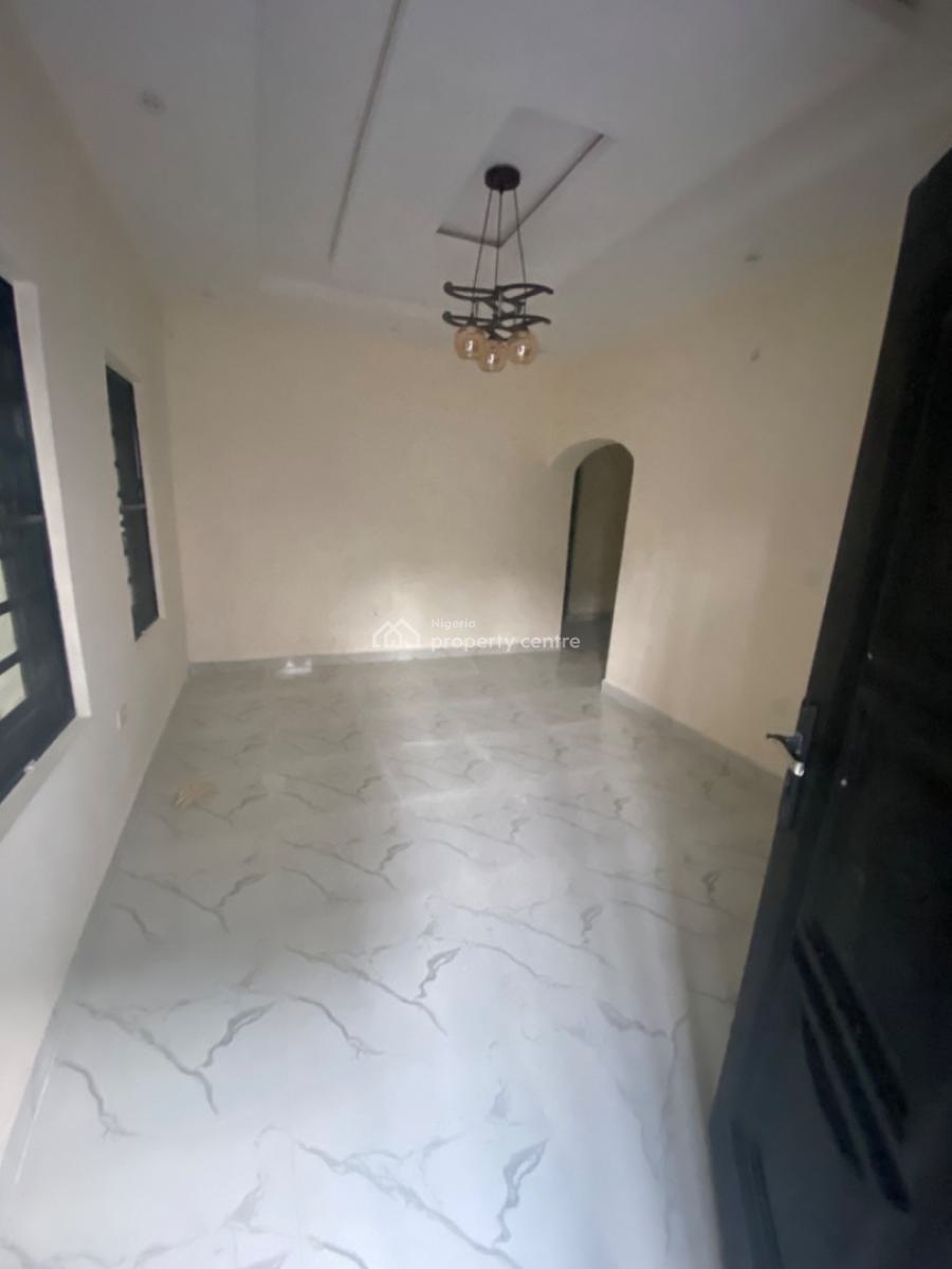 Neatly Used 2 Bedroom Flat, Silver Land Estate,, Ajah, Lagos, Flat / Apartment for Rent