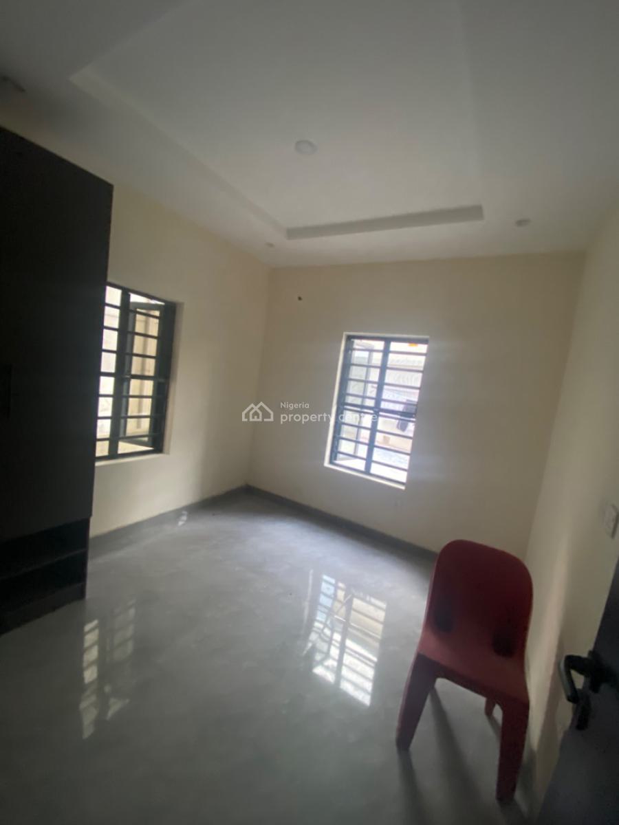 Neatly Used 2 Bedroom Flat, Silver Land Estate,, Ajah, Lagos, Flat / Apartment for Rent