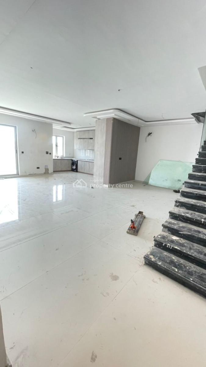 Gorgeous 2 Bedroom Apartment with Pool & Gym, Off Admiralty Way, Lekki, Lagos, Flat / Apartment for Sale