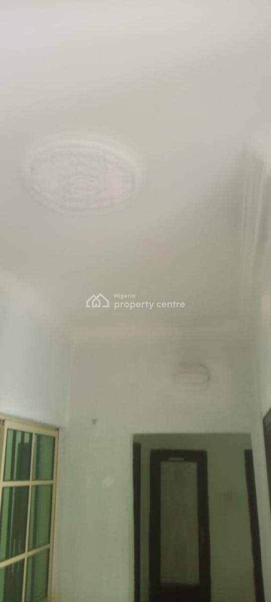 4 Rooms Office Space, Aladelola Street, Ikosi, Ketu, Lagos, Flat / Apartment for Rent