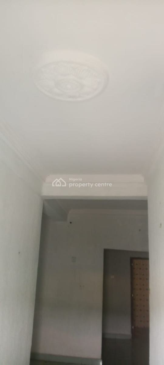 4 Rooms Office Space, Aladelola Street, Ikosi, Ketu, Lagos, Flat / Apartment for Rent