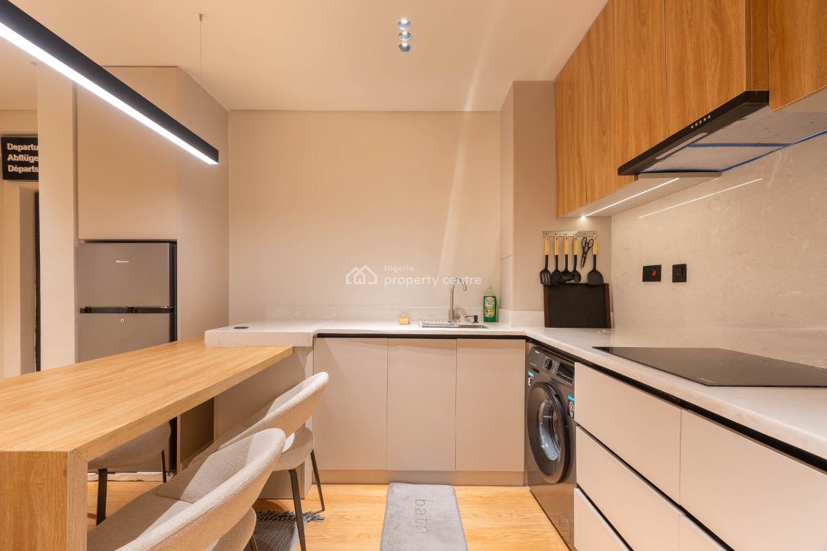 2 Bedroom Apartment, Lekki Phase 1, Lekki, Lagos, Flat / Apartment Short Let