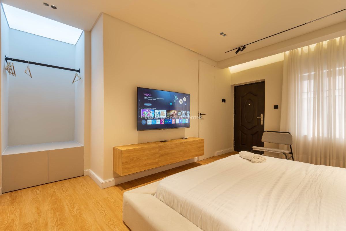 2 Bedroom Apartment, Lekki Phase 1, Lekki, Lagos, Flat / Apartment Short Let