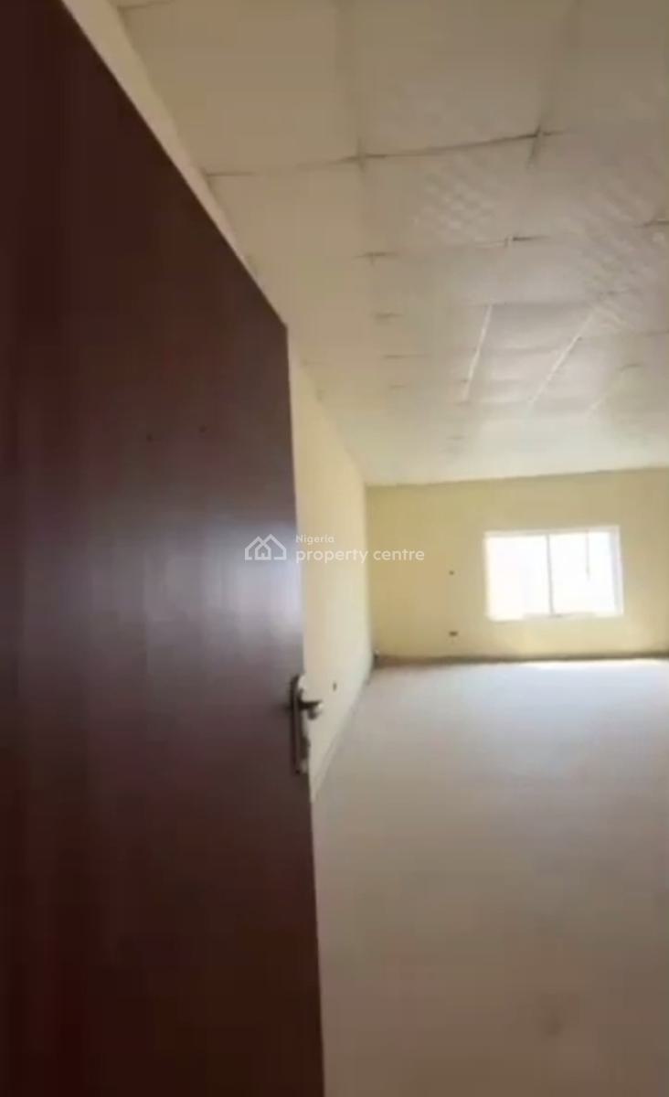 3 Floor Open Plan Commercial/office Building, Zone 4, Wuse, Abuja, Office Space for Rent