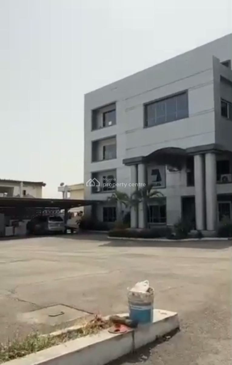 3 Floor Open Plan Commercial/office Building, Zone 4, Wuse, Abuja, Office Space for Rent