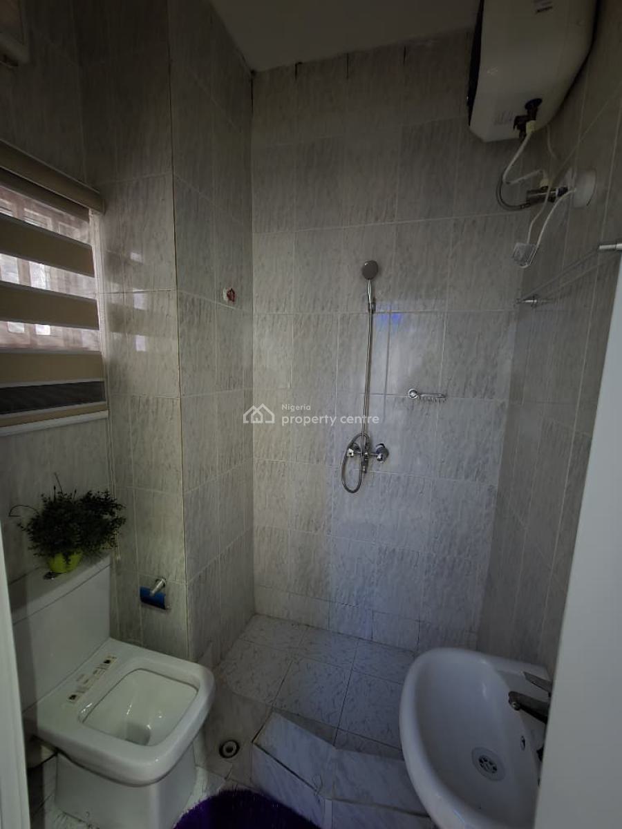 Beautiful 3 Bedroom Flat, Fashola Estate, Monastery Road, Sangotedo, Ajah, Lagos, Flat / Apartment for Sale