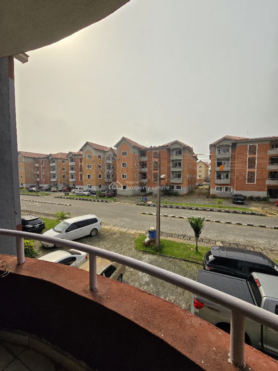 Beautiful 3 Bedroom Flat, Fashola Estate, Monastery Road, Sangotedo, Ajah, Lagos, Flat / Apartment for Sale