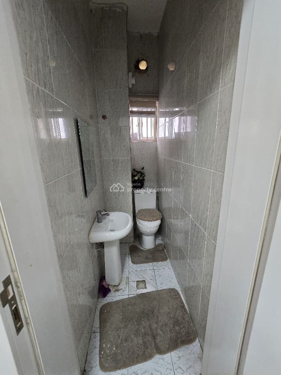 Beautiful 3 Bedroom Flat, Fashola Estate, Monastery Road, Sangotedo, Ajah, Lagos, Flat / Apartment for Sale