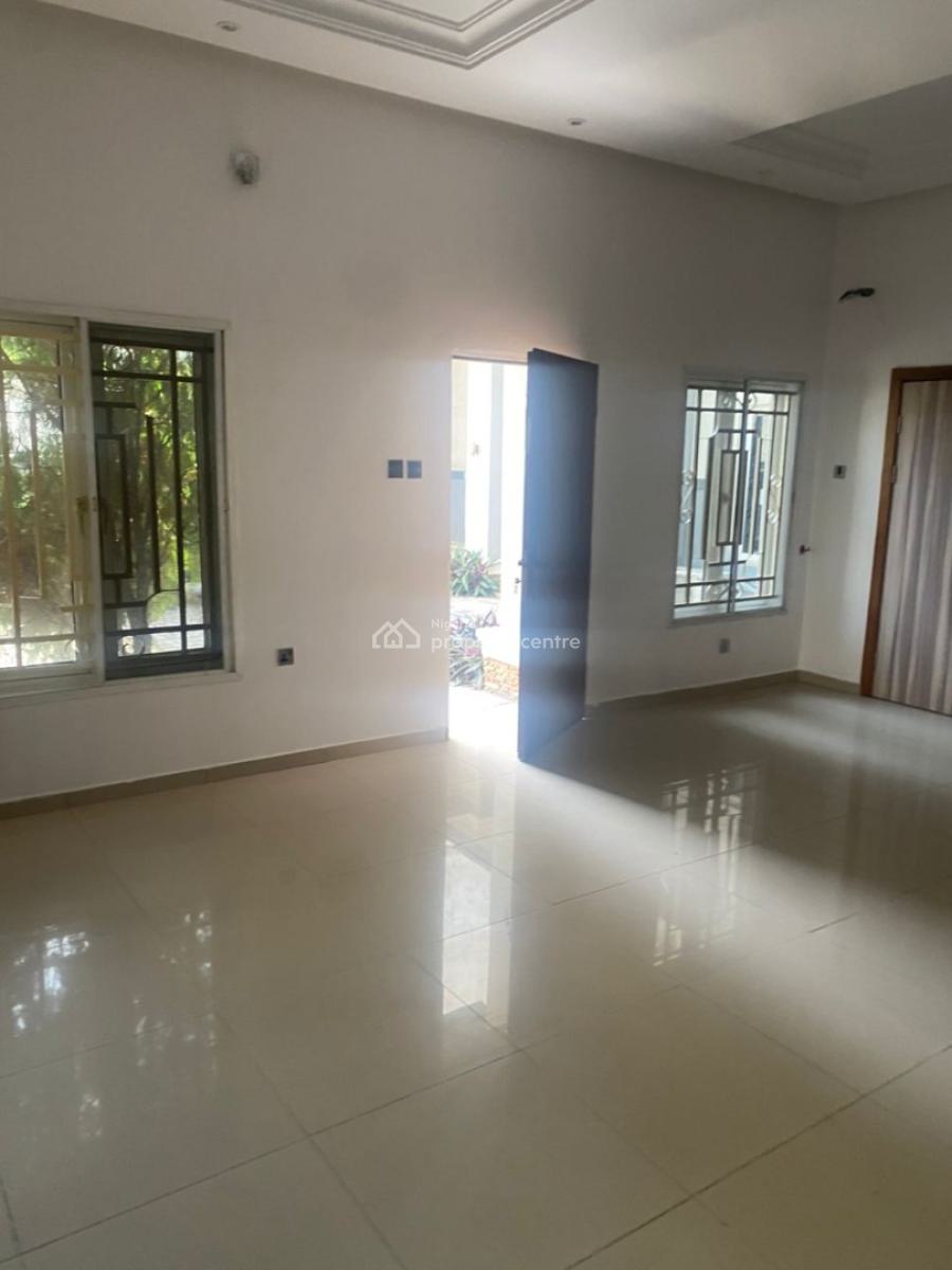 3 Bedrooms with Bq, Lekkki Phase 1, Lekki, Lagos, Terraced Duplex for Rent