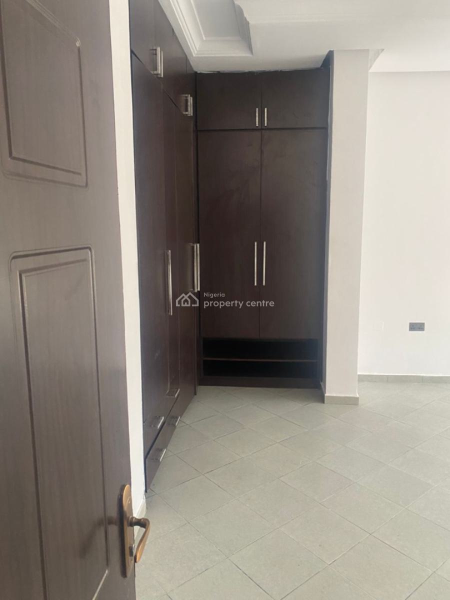 3 Bedrooms with Bq, Lekkki Phase 1, Lekki, Lagos, Terraced Duplex for Rent