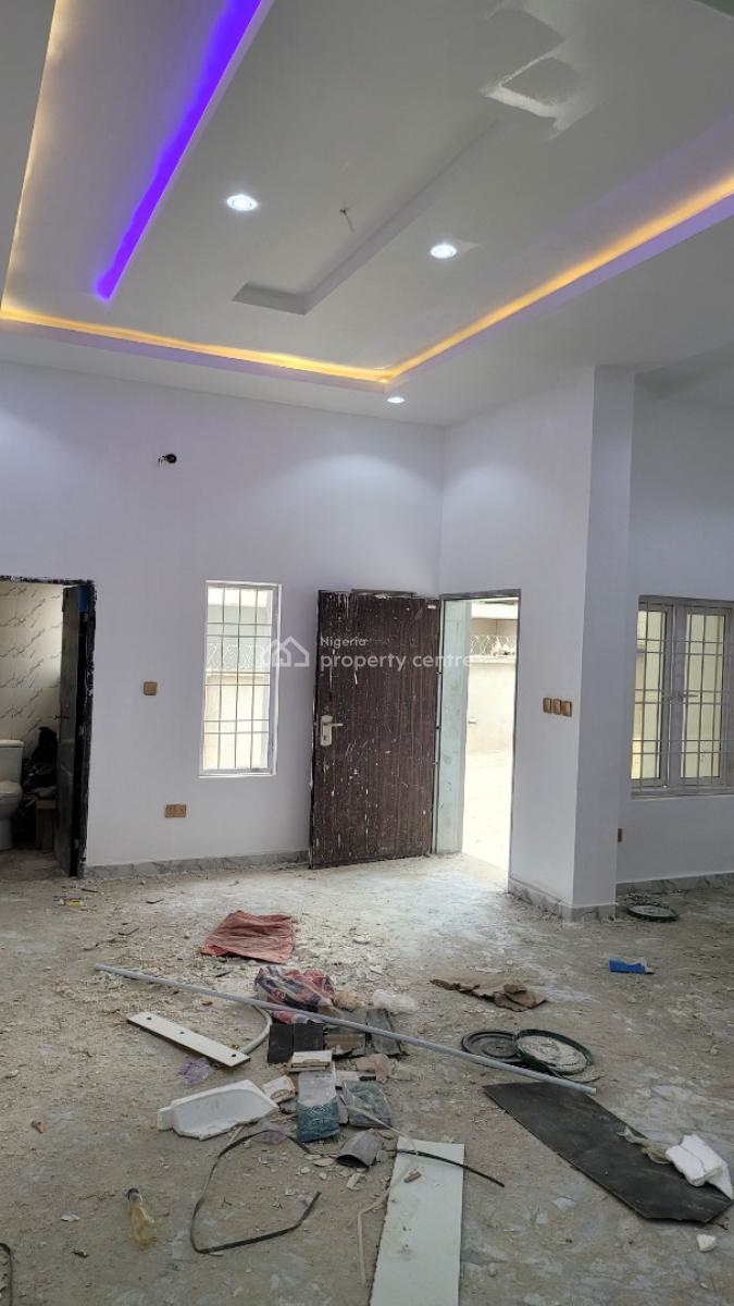 Luxurious 2 Bedroom /small Room Attached, Dawaki, Gwarinpa, Abuja, Flat / Apartment for Rent