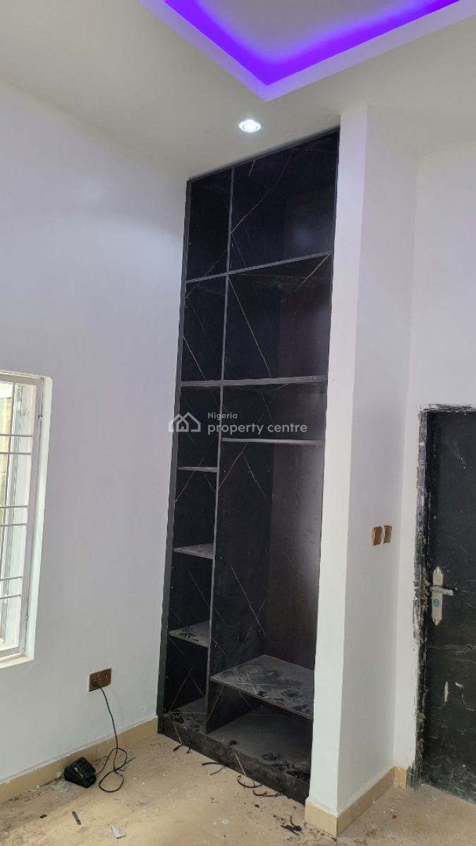 Luxurious 2 Bedroom /small Room Attached, Dawaki, Gwarinpa, Abuja, Flat / Apartment for Rent