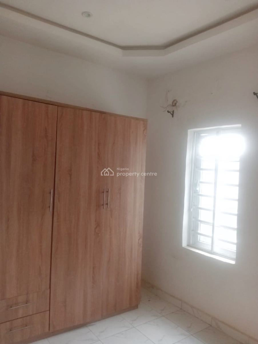 Well Maintained 2 Bedroom Apartment, Gra Phase 1, Magodo, Lagos, Flat / Apartment for Rent