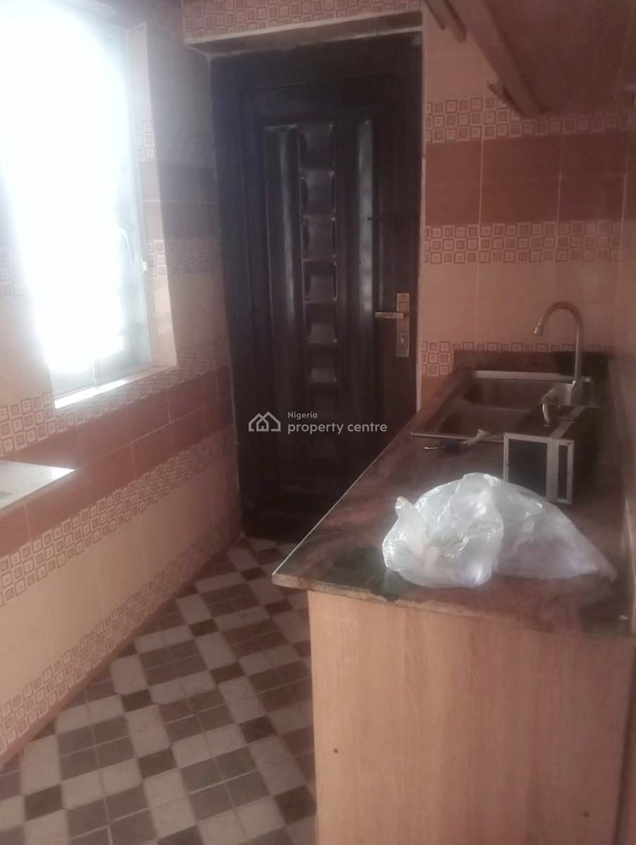 Well Maintained 2 Bedroom Apartment, Gra Phase 1, Magodo, Lagos, Flat / Apartment for Rent