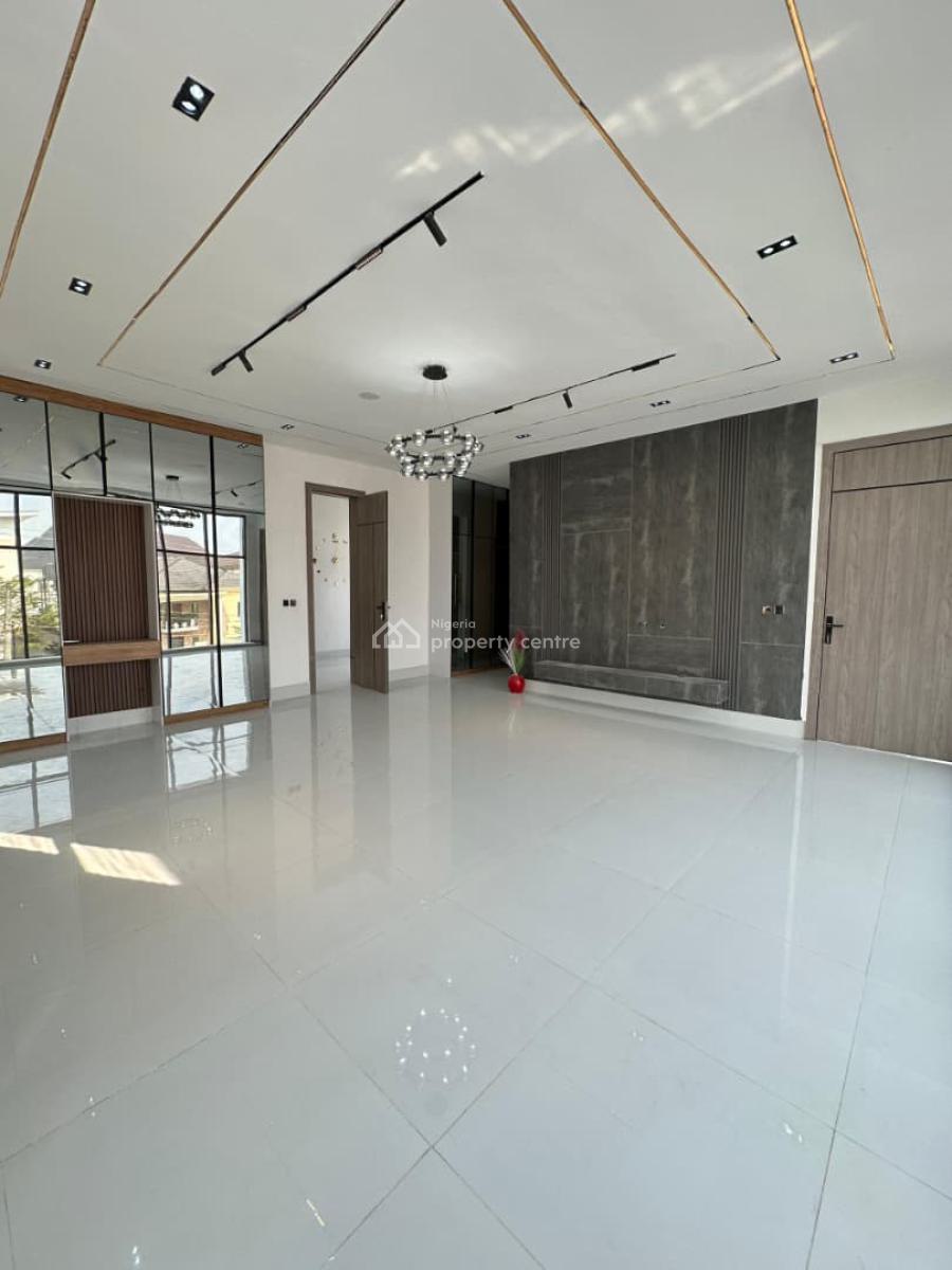 Gigantic Spacious 5bedroom Fully Detached Duplex with Bq & Pool, Chevron, Lekki, Lagos, Detached Duplex for Sale