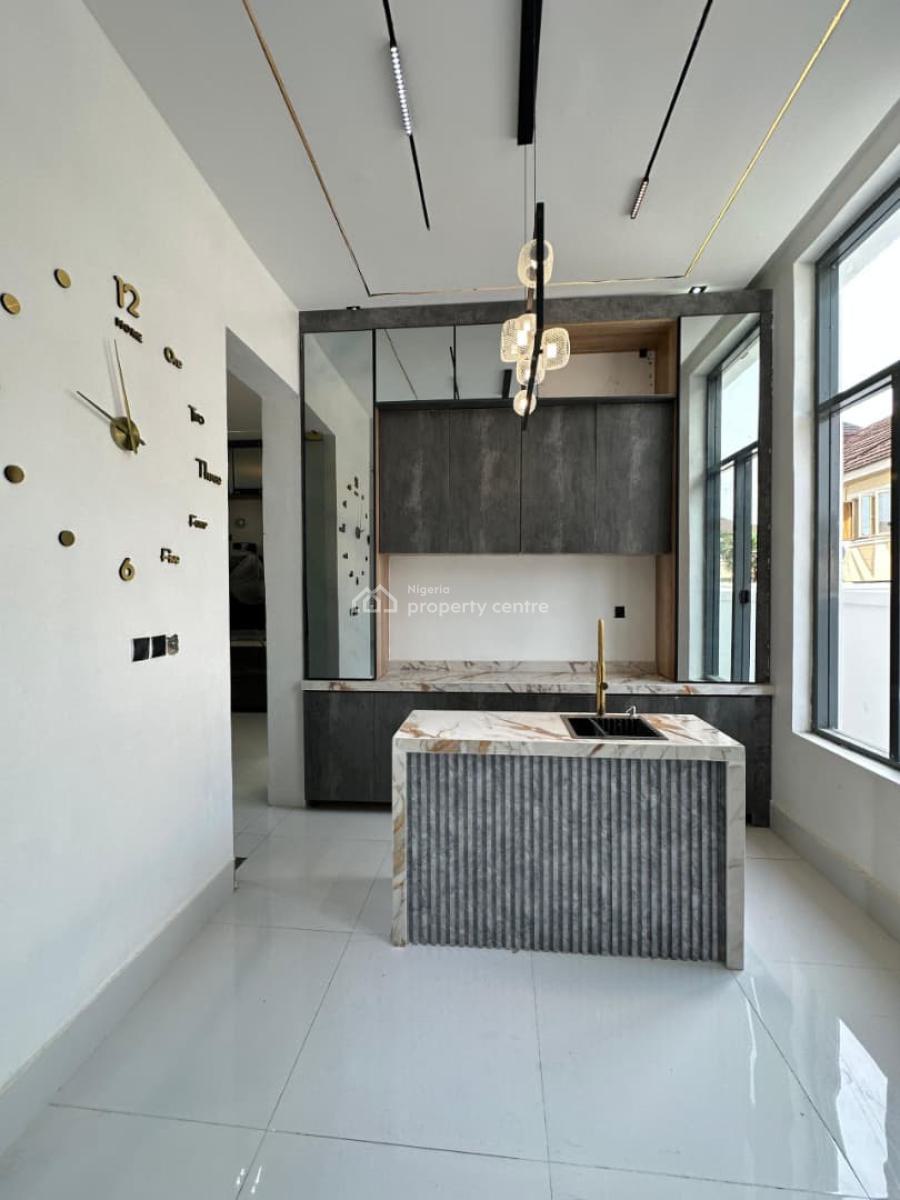 Gigantic Spacious 5bedroom Fully Detached Duplex with Bq & Pool, Chevron, Lekki, Lagos, Detached Duplex for Sale