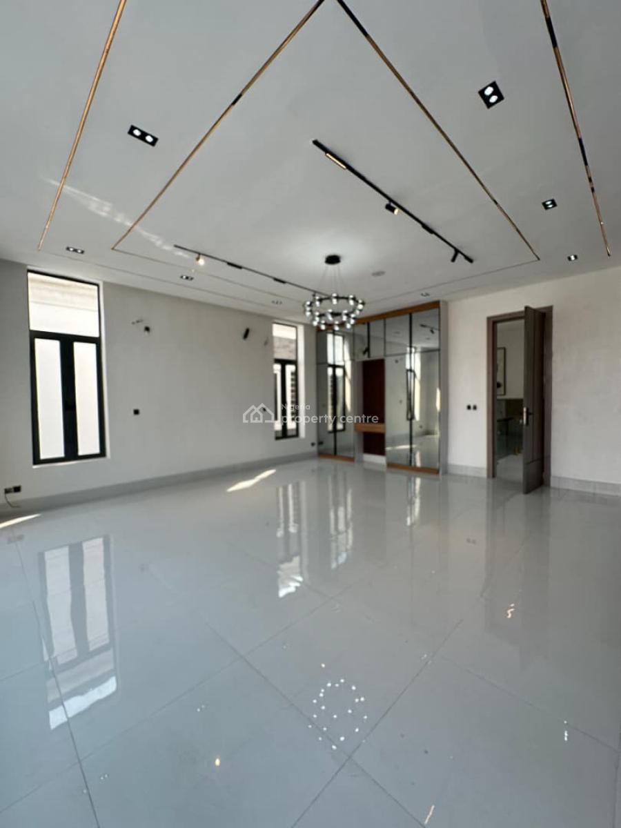 Gigantic Spacious 5bedroom Fully Detached Duplex with Bq & Pool, Chevron, Lekki, Lagos, Detached Duplex for Sale