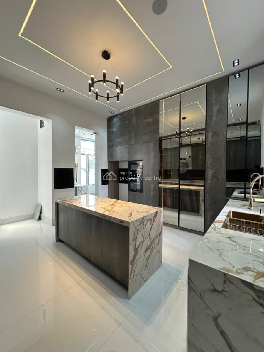 Gigantic Spacious 5bedroom Fully Detached Duplex with Bq & Pool, Chevron, Lekki, Lagos, Detached Duplex for Sale