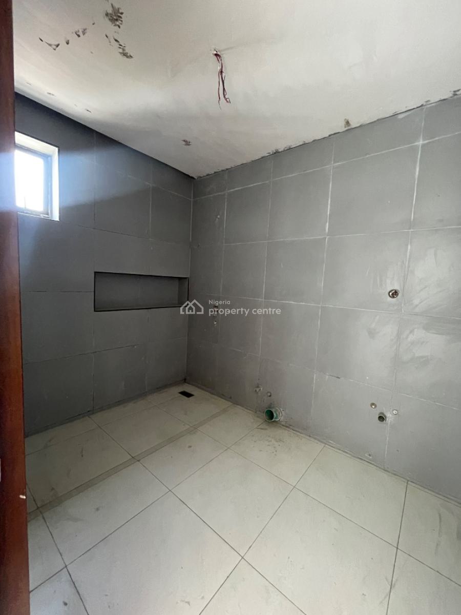 Spacious and Solid 2 Bedroom Apartment with Elevator Pool and Gym, Close to Catholic Church, Ikate Elegushi, Lekki, Lagos, Block of Flats for Sale