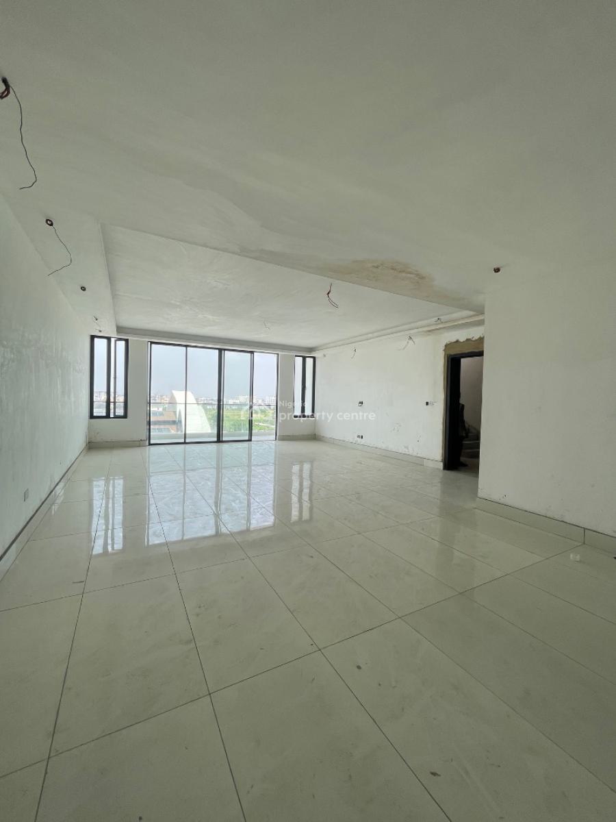 Spacious and Solid 2 Bedroom Apartment with Elevator Pool and Gym, Close to Catholic Church, Ikate Elegushi, Lekki, Lagos, Block of Flats for Sale