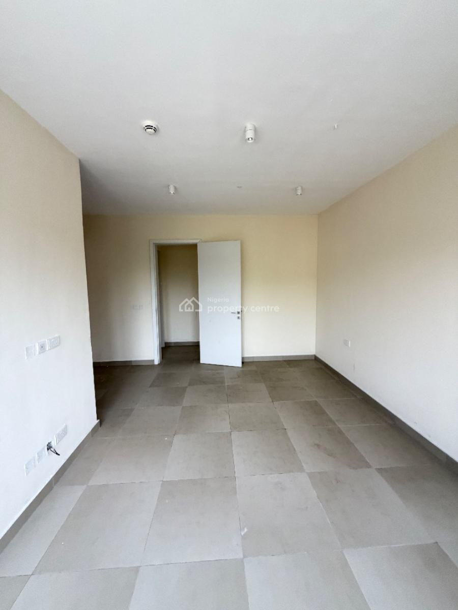 Newly Built 2bedroom Flat with Bq, Lekki Phase 1, Lekki, Lagos, Block of Flats for Sale