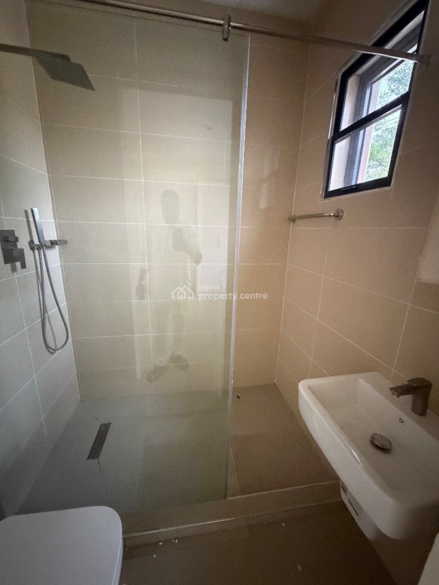 Newly Built 2bedroom Flat with Bq, Lekki Phase 1, Lekki, Lagos, Block of Flats for Sale