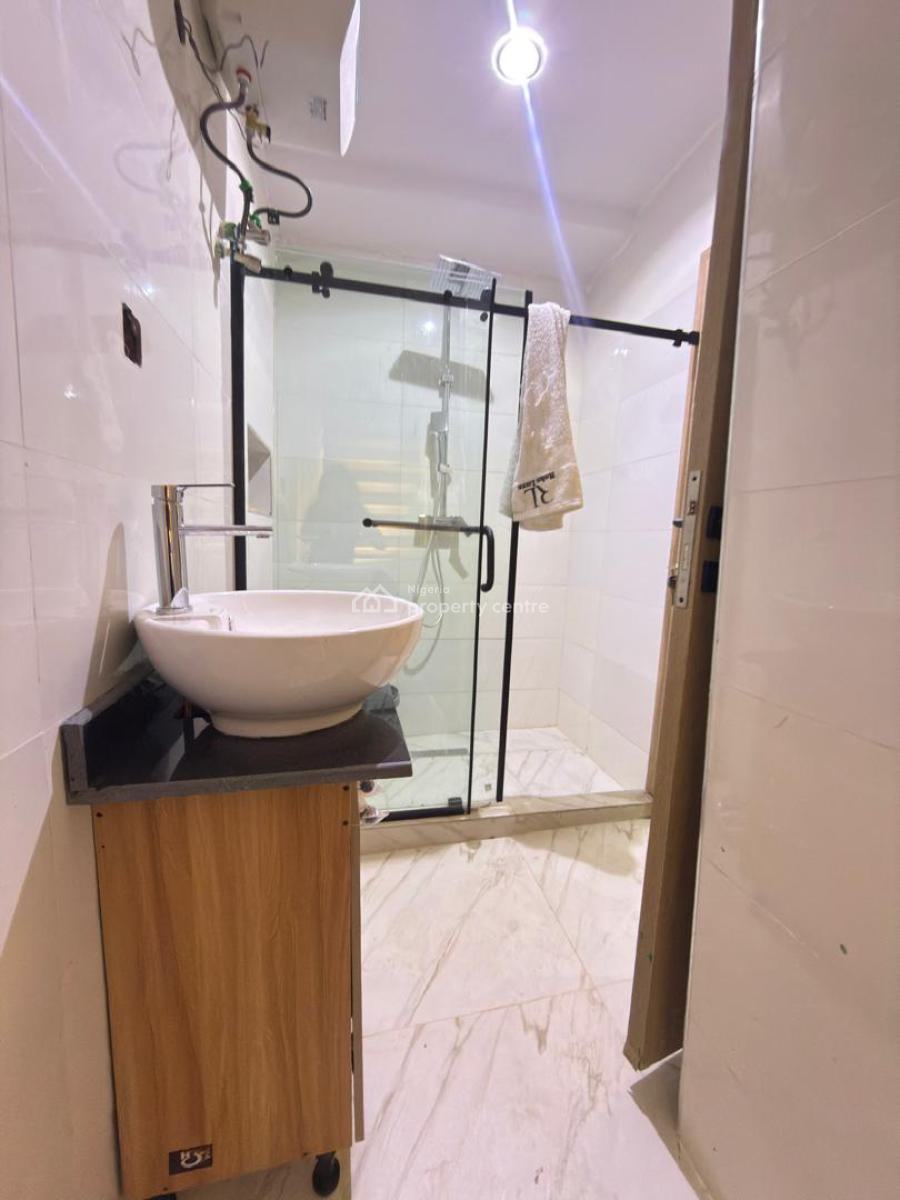 1 Bedroom Apartment, General Paint, Ajah, Lagos, Flat / Apartment for Sale