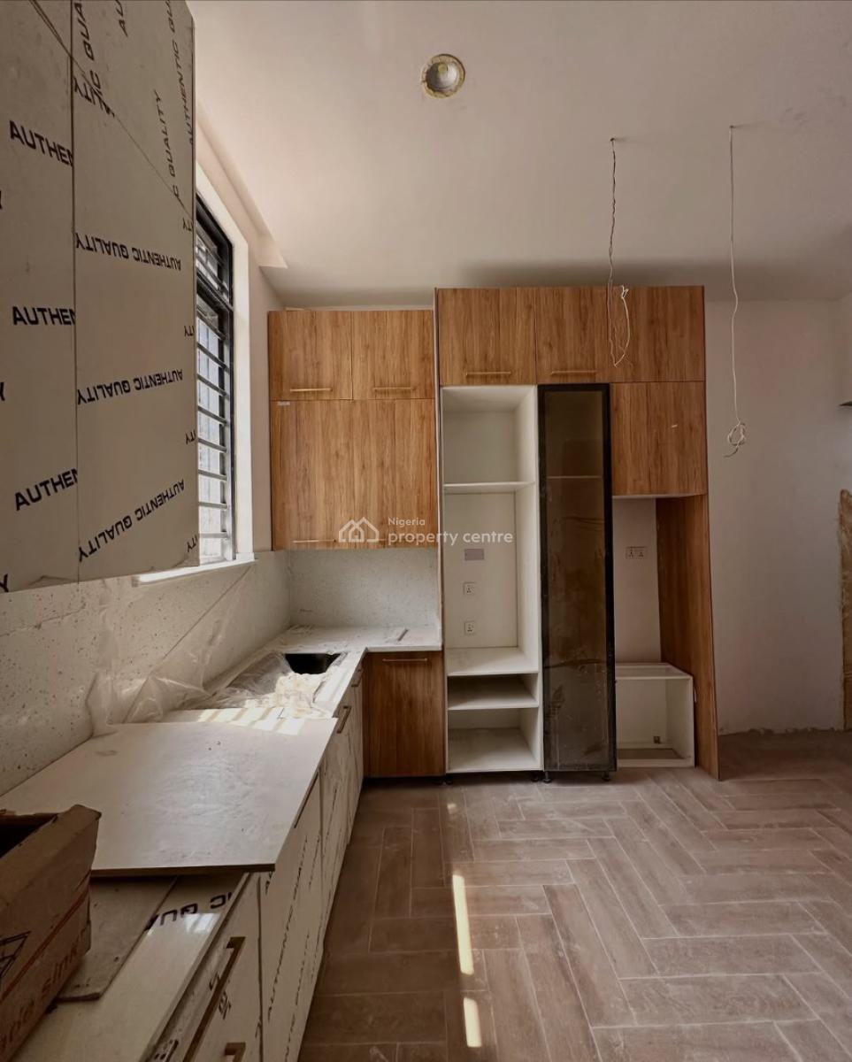 Beautiful 4 Bedroom Terrace Duplex, Lekki Phase 1, Lekki, Lagos, Terraced Duplex for Sale