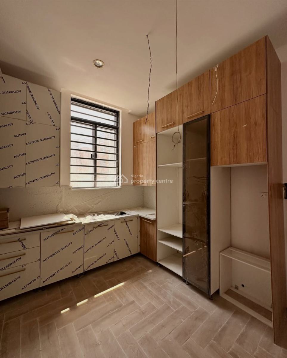 Beautiful 4 Bedroom Terrace Duplex, Lekki Phase 1, Lekki, Lagos, Terraced Duplex for Sale