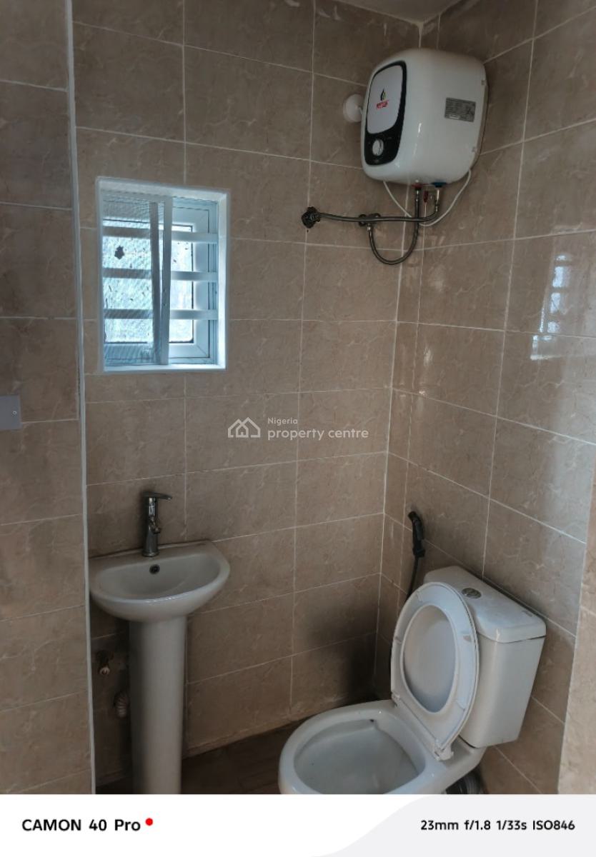 Luxurious 2 Bedroom Flat, Around Area 1 Bridge, Area 1, Garki, Abuja, Flat / Apartment for Sale