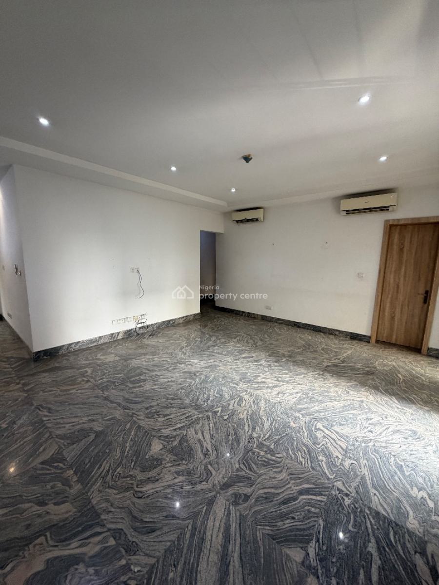 Serviced 3bedroom Flat with Pool and Bq, Lekki Phase 1, Lekki, Lagos, Flat / Apartment for Rent