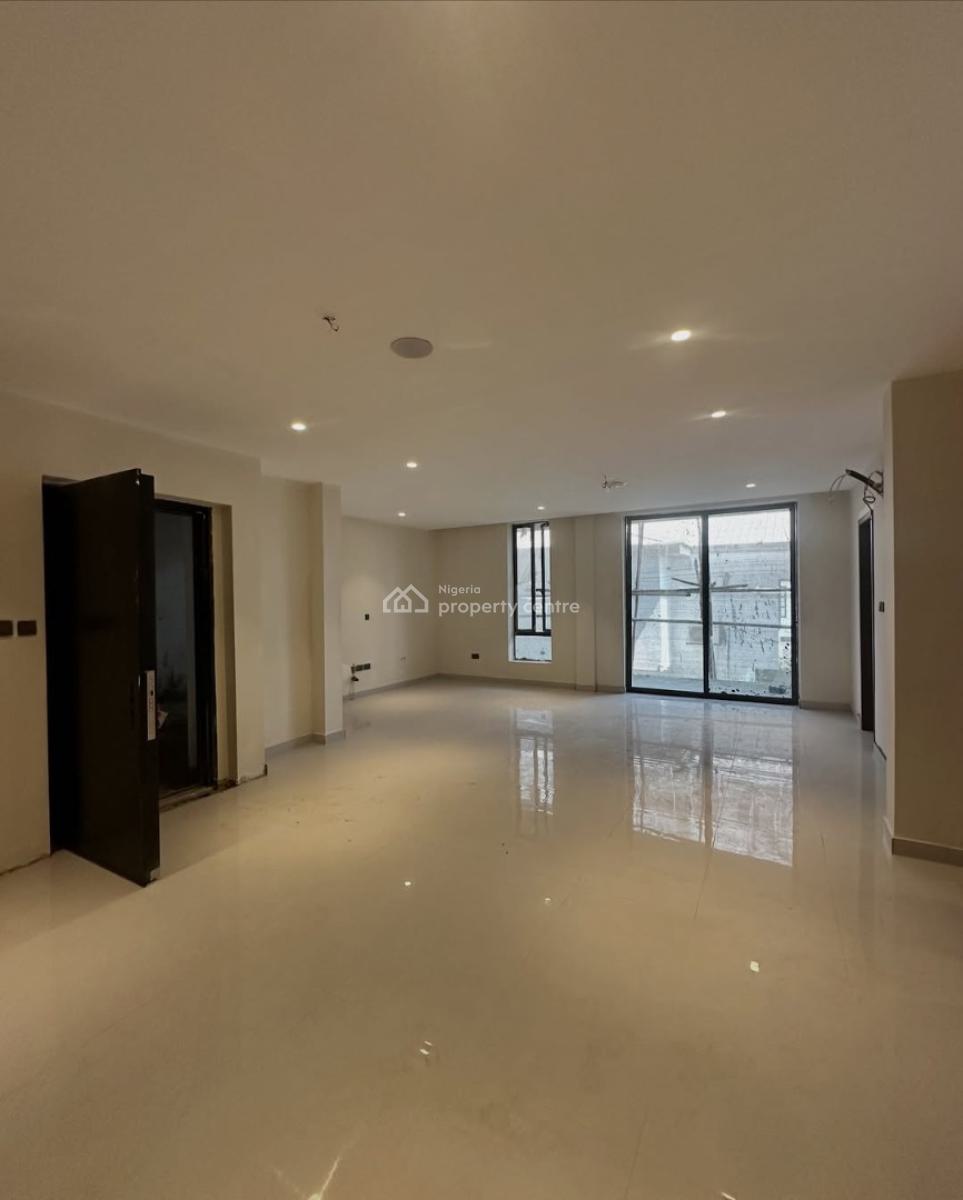 Luxury 2 Bedroom Apartment, Lekki Phase 1, Lekki, Lagos, Block of Flats for Sale