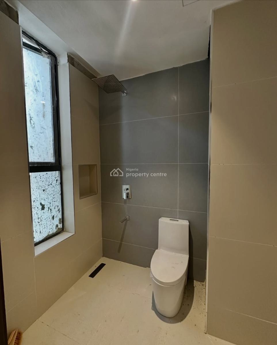 Luxury 2 Bedroom Apartment, Lekki Phase 1, Lekki, Lagos, Block of Flats for Sale