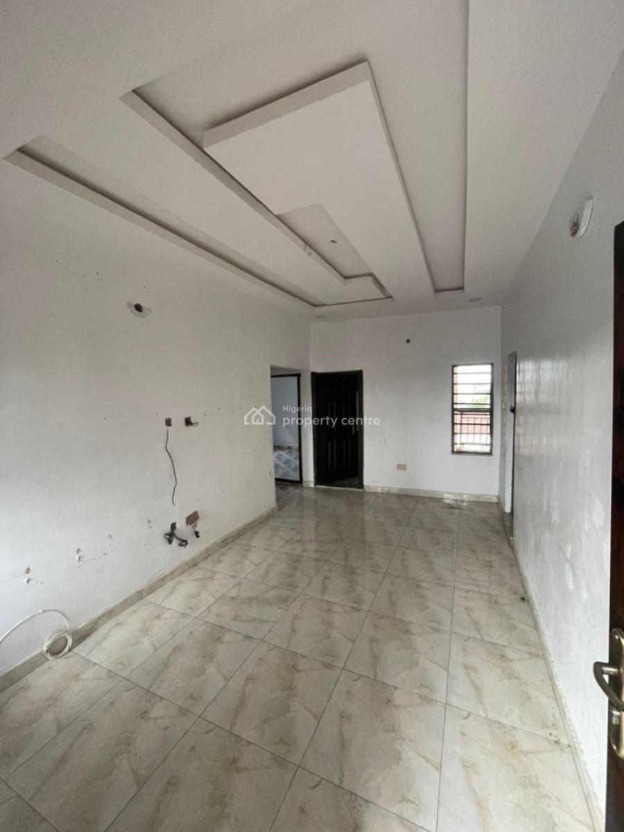 Sharp 2 Bedroom Upstairs in a Code Access Estate, Sangotedo, Ajah, Lagos, Flat / Apartment for Rent