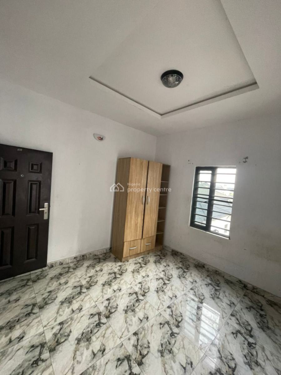 Sharp 2 Bedroom Upstairs in a Code Access Estate, Sangotedo, Ajah, Lagos, Flat / Apartment for Rent
