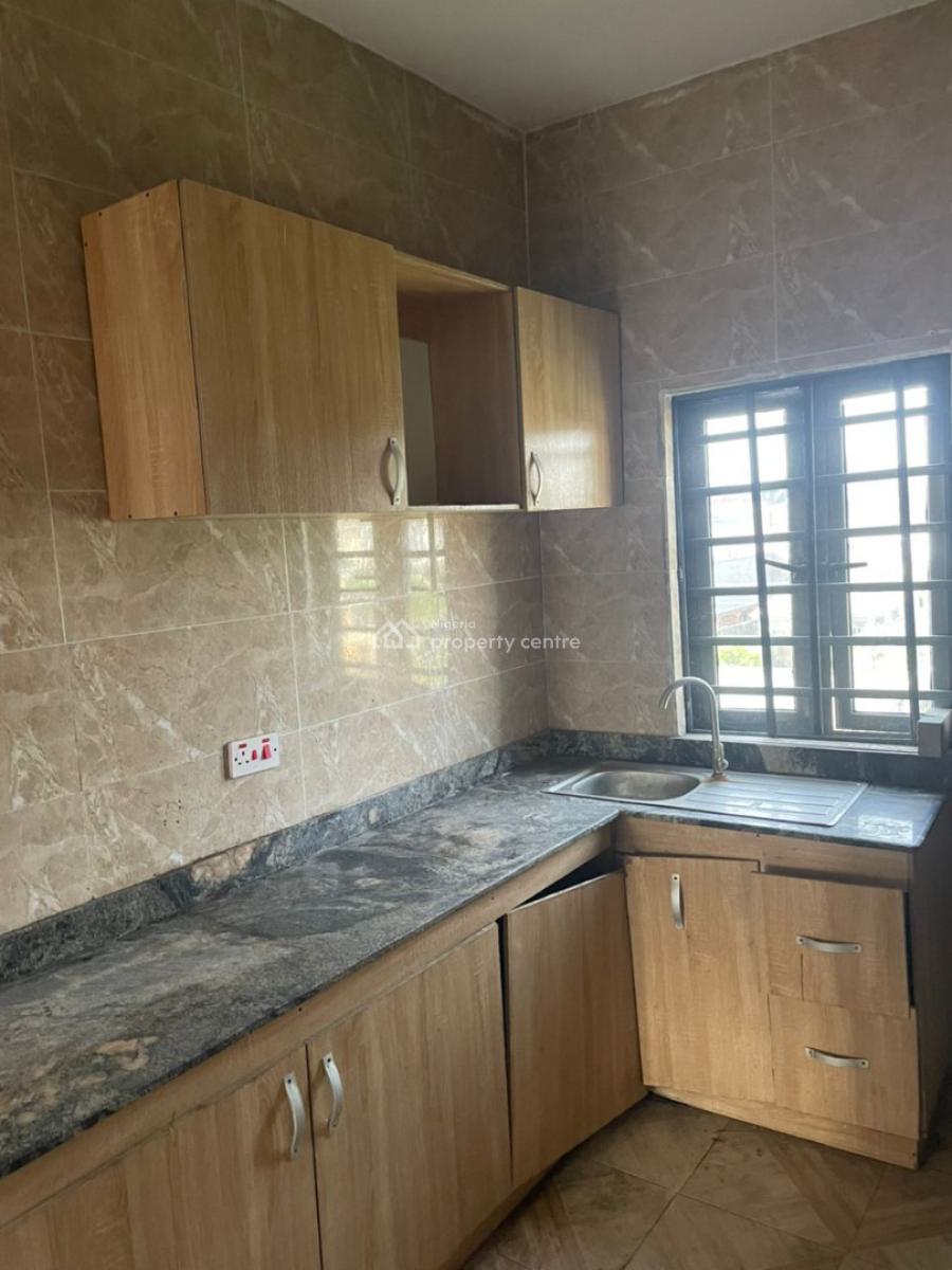 Sharp 2 Bedroom Upstairs in a Code Access Estate, Sangotedo, Ajah, Lagos, Flat / Apartment for Rent