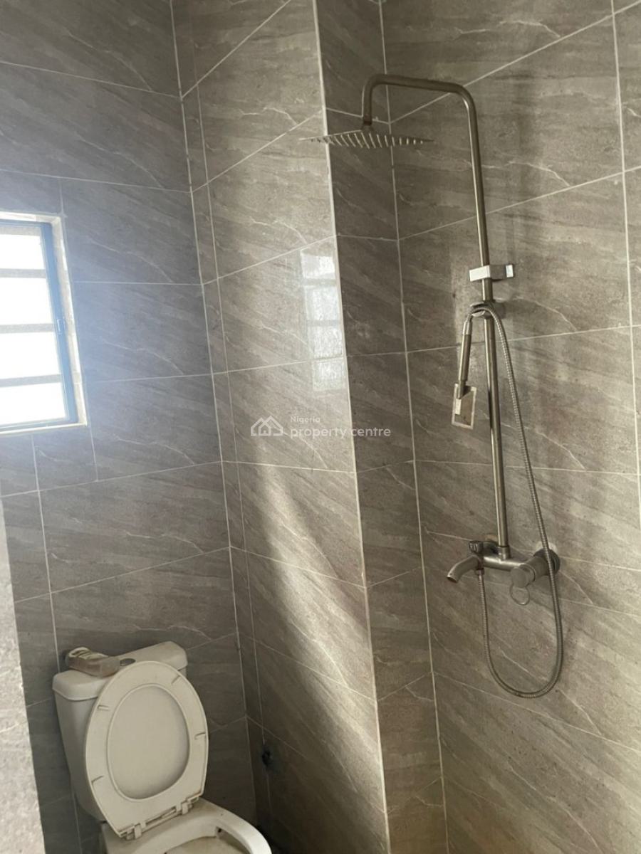 Sharp 2 Bedroom Upstairs in a Code Access Estate, Sangotedo, Ajah, Lagos, Flat / Apartment for Rent