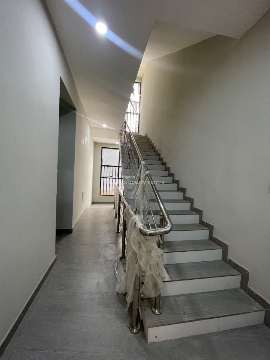 Exquisite & Spacious 3 Bed Apartment in a Most Sought After Neighborho, Most Sought After Haven Neighborhood, Opposite Catholic Church, Ikate Elegushi, Lekki, Lagos, Block of Flats for Sale