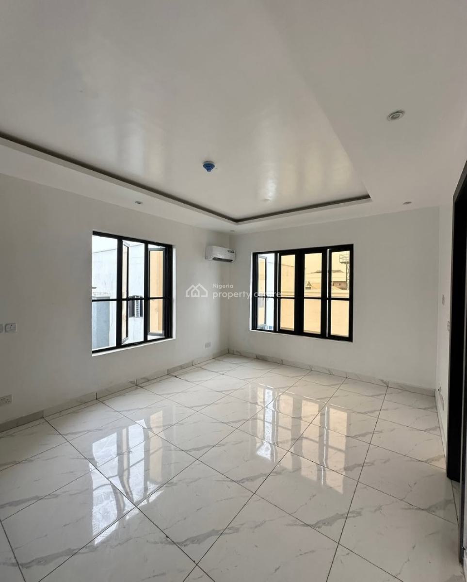 Luxury 2 Bedroom Apartment, Lekki Phase 1, Lekki, Lagos, Block of Flats for Sale