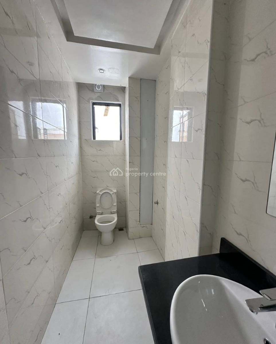 Luxury 2 Bedroom Apartment, Lekki Phase 1, Lekki, Lagos, Block of Flats for Sale