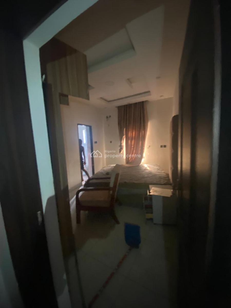 Clean 2 Bedroom Apartment in a Secured Neighbourhood, Omole Phase 2 Extension, Olowora, Magodo, Lagos, Flat / Apartment for Rent